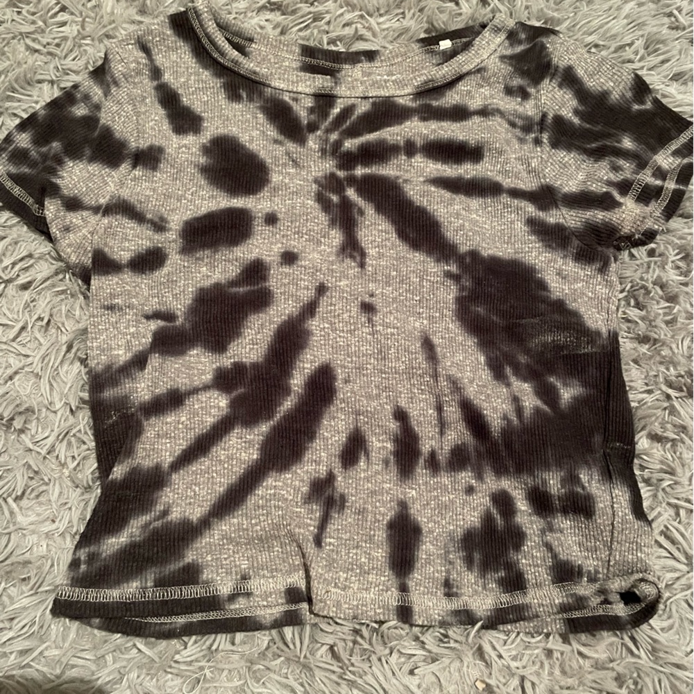Crop top.
